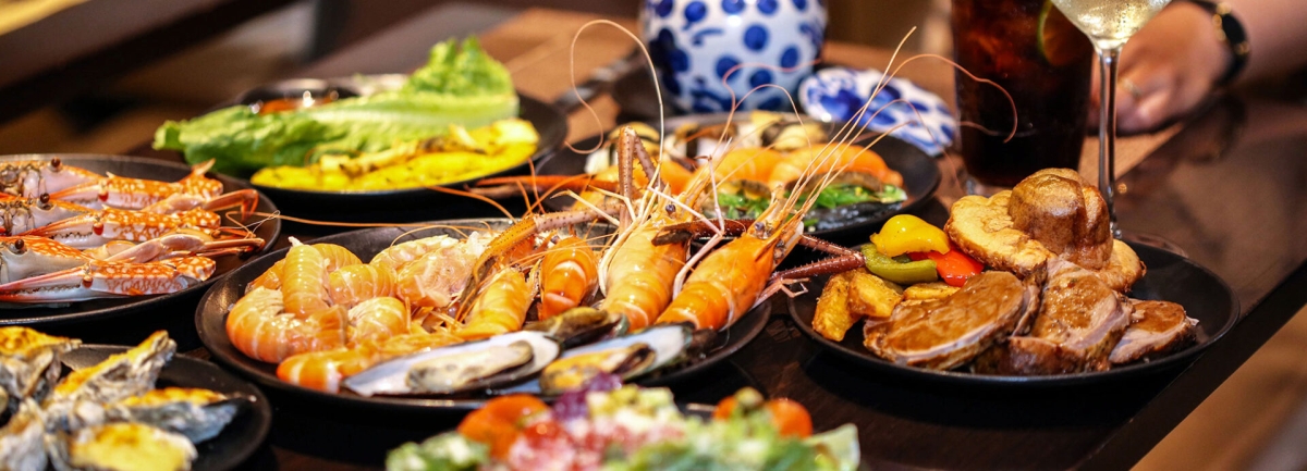 Best Seafood Buffet Dinner Caravelle Hotel Saigon Official Website