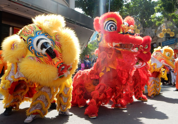 Tet-Celebrations-Lion-dance-Caravelle